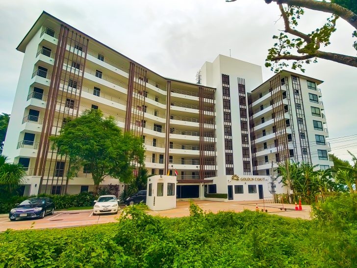 Golden Coast Sriracha